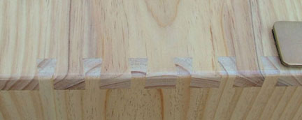 Deluxe cajon dovetail joinery